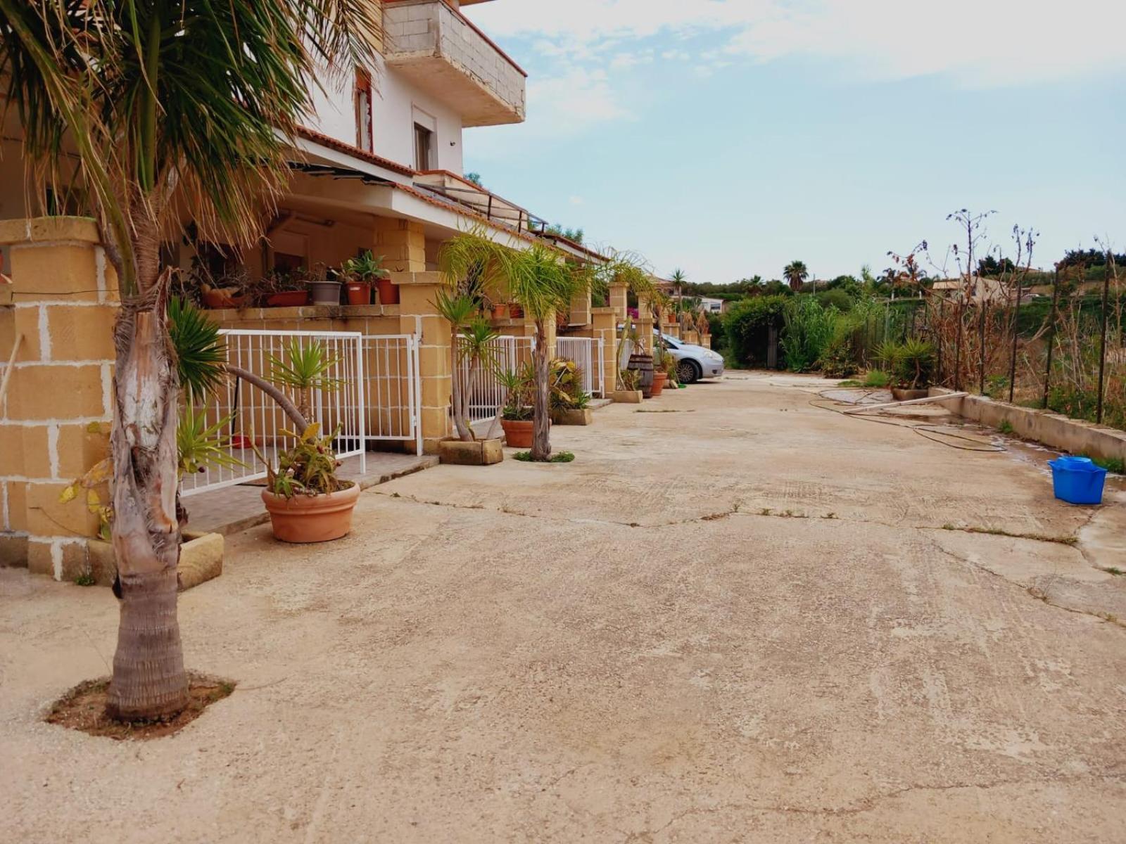 Residence Marino Balestrate Bagian luar foto
